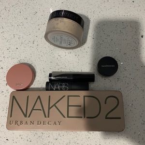 Makeup bundle